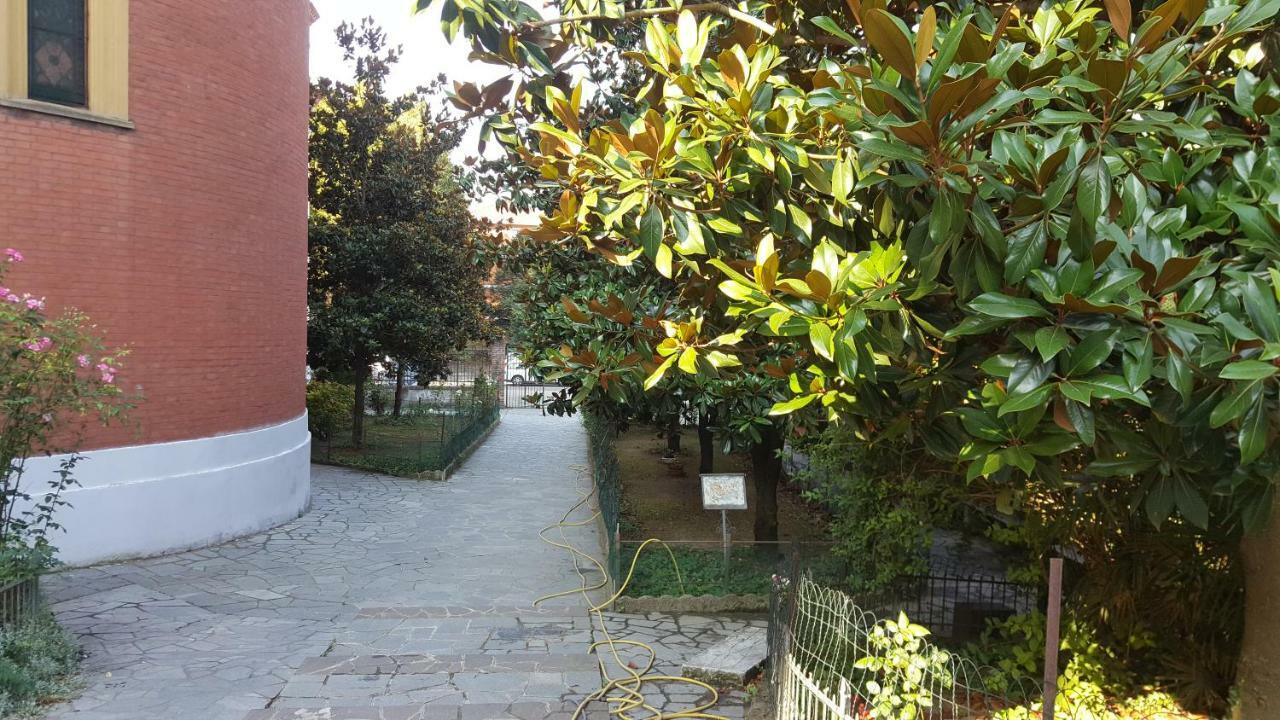 Location Turistic Monolocale Nel Parco Del Santuario Apartment Asti Exterior photo